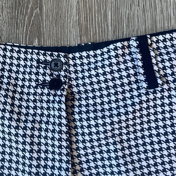 Nike Fit Dry Golf Houndstooth High Rise Shorts Women size 10 black white Bermuda - Picture 2 of 9